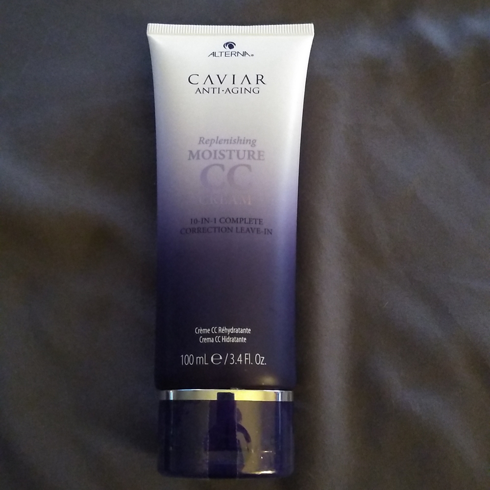 Caviar anti-aging replenishing moisture cream for your hair